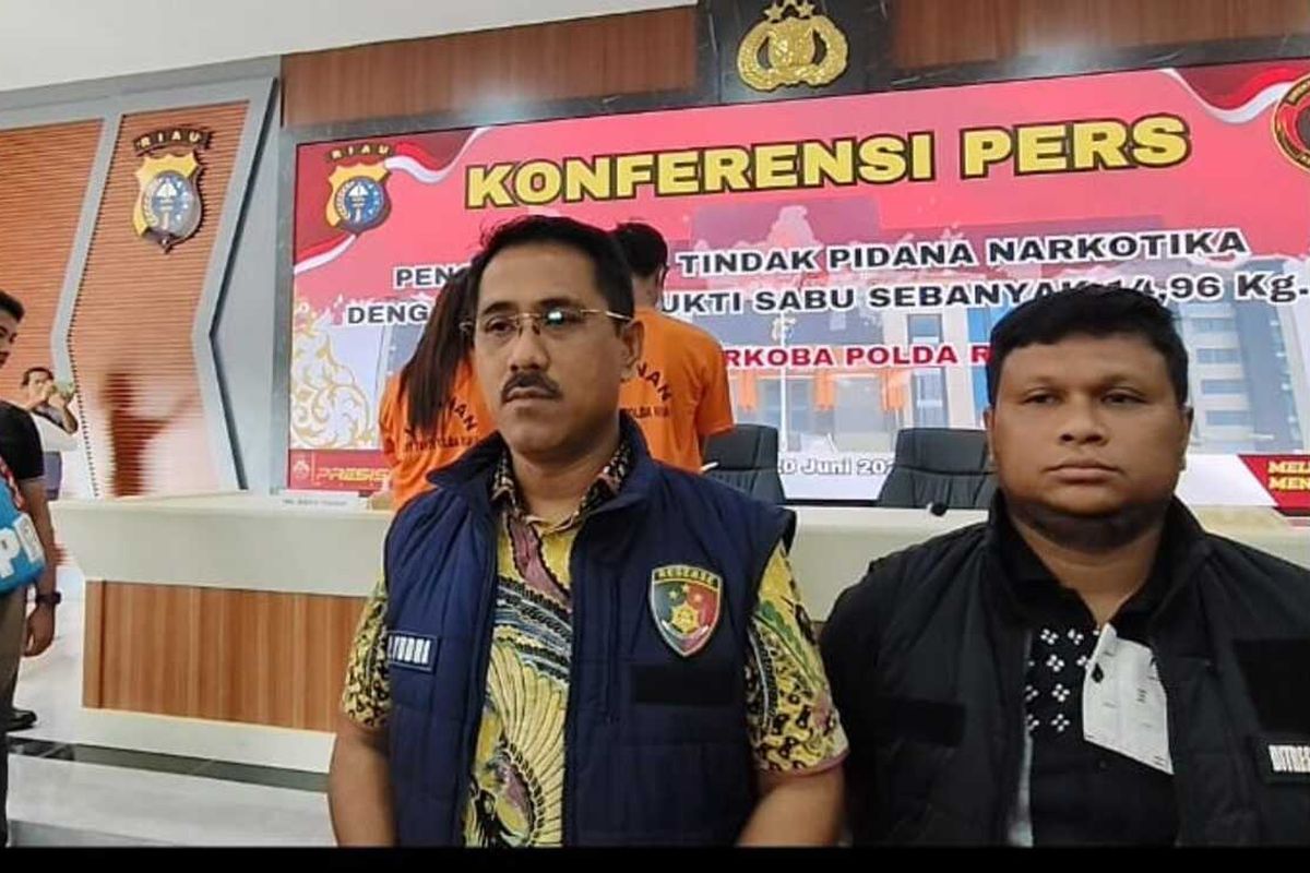 penyelundupan sabu, penyelundupan narkoba, sabu 13 kg, sabu di riau, penangkapan sabu di riau, penangkapan kurir sabu riau, Polosi Gagalkan Penyelundupan 13 Kg Sabu ke Kendari, Ini Kronologinya