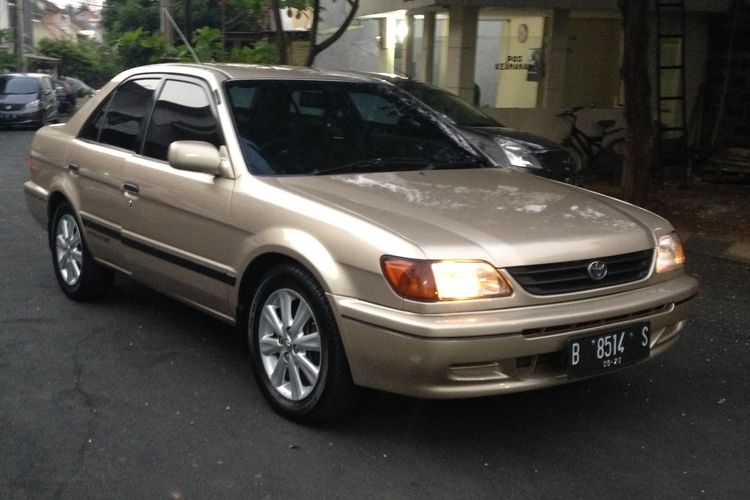 mobil bekas, mobil bekas 50 jutaan, mobil 50 jutaan, Menu Mobil Bekas Rp 50 Jutaan, Ada Soluna, Aerio, dan Corolla