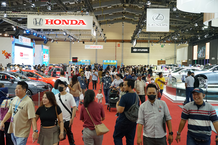 Xenia Hybrid, Toyota, Veloz Hybrid, Honda Freed, GJAW 2025, Populer Otomotif, artikel terpopuler, veloz hybrid, curhat pemilik mobil, xenia hybrid, Veloz Hybrid Meluncur, Kapan Giliran Xenia Hybrid?