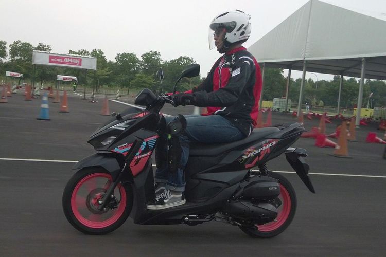 Honda Vario 125 Street, Honda Vario 125 Street: Harga, Kredit, dan Fitur Unggulan