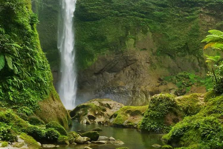tempat wisata sekitar Danau Toba, 8 Wisata Alam Sekitar Danau Toba, Cocok Untuk Healing, 1. Air Terjun Situmurun, 2. Bukit Holbung, 3. Menara Pandang Tele, 4. Bukit Gibeon, 5. Bukit Indah Simarjarunjung, 6. Air Terjun Efrata, 7. Taman Eden 100, 8. Desa Wisata Tomok