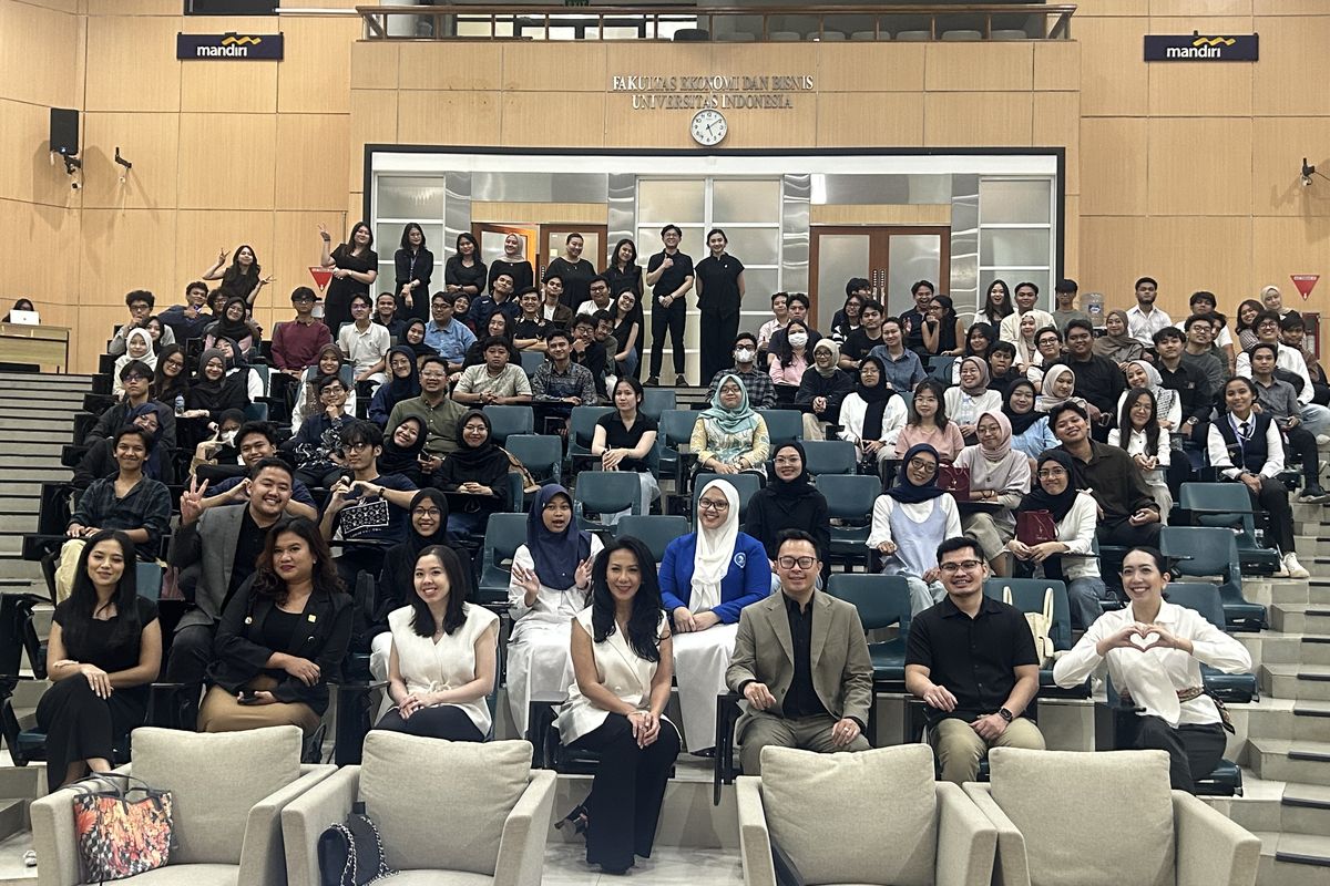PT Central Mega Kencana, Central Mega Kencana, Turn Sparks into Brilliance, Central Mega Kencana Gelar Kuliah Umum di Universitas Indonesia, Komitmen CMK bangun talenta muda, Sinergi dunia akademis dan industri, Alumni UI berbagi pengalaman, Filosofi #GenJ dan peluang karier