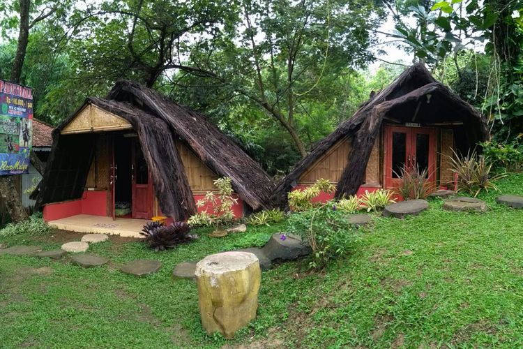 penginapan, Sentul, 5 Tempat Staycation di Sentul Bogor, Cocok untuk Keluarga, 1. Tumbuhejo Campground &amp; Resto, 2. Tirta Arsanta, 3. Pendopo Ciherang, 4. KM Zero Resort Sentul, 5. Villa Rosomulyo Sentul