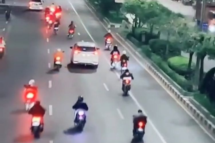 balap liar, Korlantas Polri, Operasi Zebra, otomotif, korlantas polri, kendaraan bermotor, operasi zebra, Natal dan Tahun Baru (Nataru), Polri Siapkan Operasi Nataru 2025/2026, Balap Liar Salah Satu Fokusnya