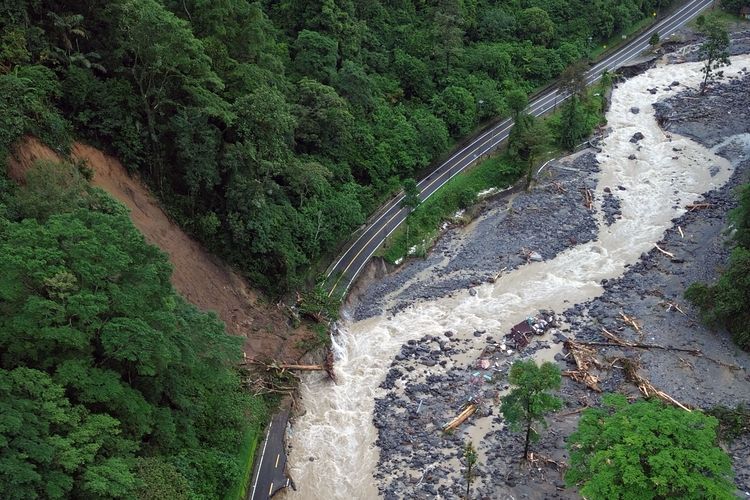 Sumatera, banjir aceh, Akses Jalan Putus, Banjir Sumatera Utara, update banjir sibolga, banjir sumatera, banjir sumatera barat, update banjir sumatera, Update Banjir Sumatera dan Daftar Daerah yang Terisolir, Akses Sibolga masih terputus, Tapanuli Tengah terisolasi, Pengiriman logistik melalui laut, Aceh: Empat wilayah masih belum bisa diakses darat, Koordinasi terus diperkuat