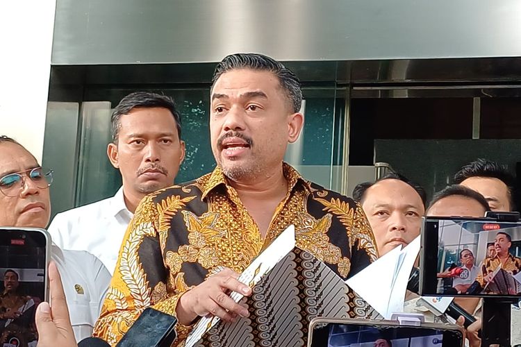 Maman Abdurahman, agustina hastarini, menteri umkm maman abdurahman, kasus istri maman abdurahman, kasus istri menteri umkm, misi budaya istri maman abdurahman, agustina hastarini istri maman abdurrahman, Penjelasan Menteri UMKM Maman soal Perjalanan Istri ke Eropa: Tidak Ada Uang Negara