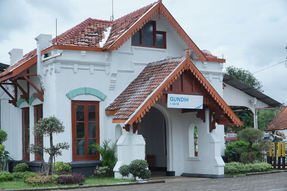 Stasiun Gundih, Stasiun Gundih Makin Ramai, KA Banyubiru Dorong Mobilitas dan Ekonomi Warga Grobogan, Lonjakan penumpang di Stasiun Gundih, Peran strategis Stasiun Gundih dan layanan KA Banyubiru, Mobilitas lancar, ekonomi ikut bergerak, Situs sejarah yang tetap terjaga