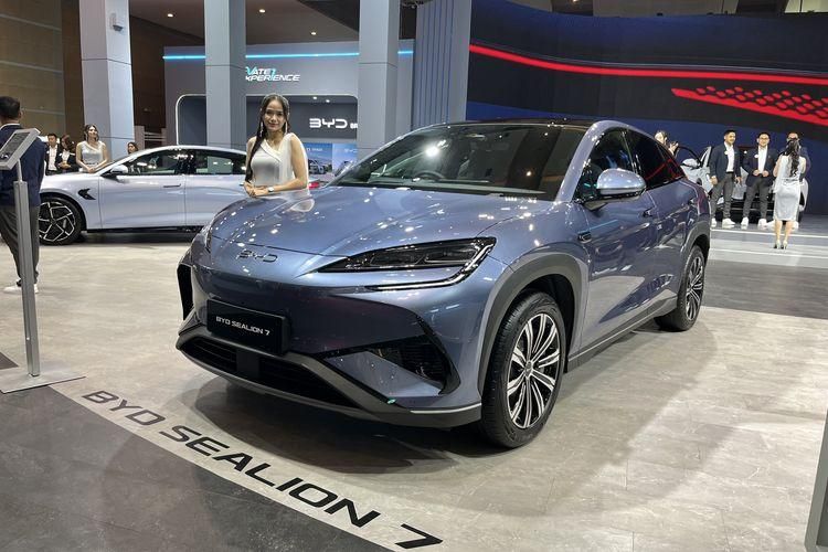 komparasi, Changan, Deepal S07, Sealion 7, Adu Canggih SUV Listrik China: Deepal S07 vs Sealion 7, Desain dan Dimensi, Fitur Unggulan, Performa dan Jarak Tempuh, Harga dan Nilai Jual, Kesimpulan