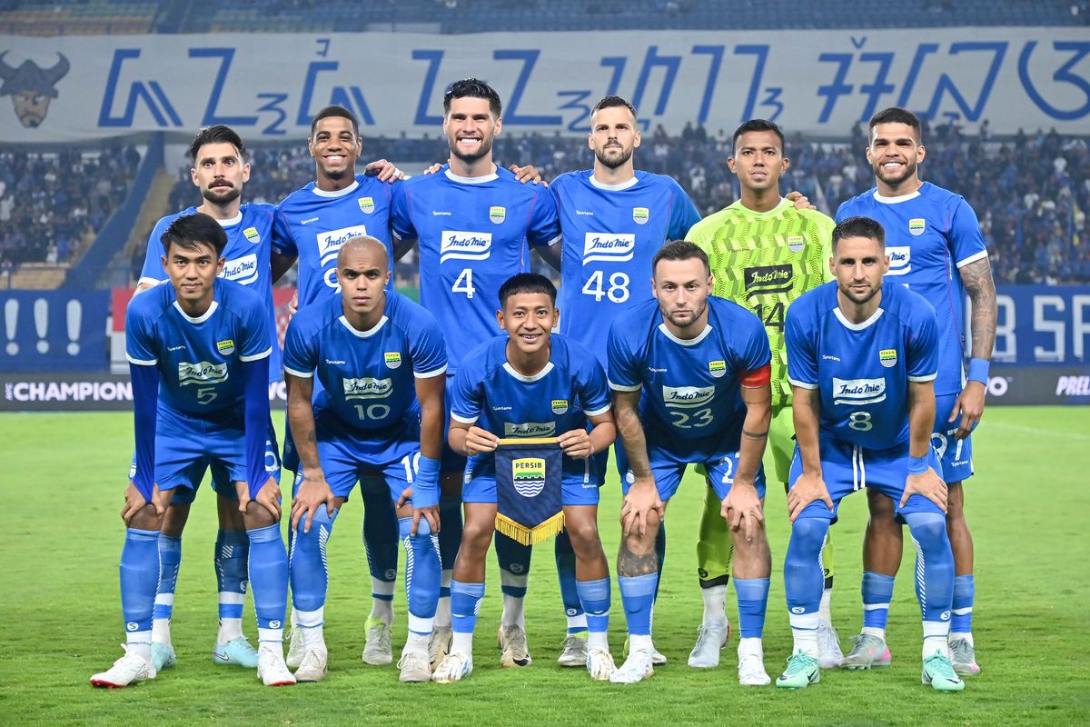 Persib, Liga Indonesia, Persib Bandung, Persebaya Surabaya, Persib vs Persebaya, Super League, Persib Bandung vs Persebaya Surabaya, Persebaya, Eliano Reijnders, Super League 2025-2026, Federico Barba, Thom Haye, Susunan Pemain Persib Vs Persebaya: Haye dan Eliano Cadangan