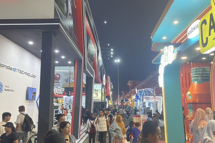 Jakarta Fair Kemayoran, PRJ 2025, Jadwal operasional PRJ 2025, JFK 2025, Pekan Raya Jakarta 2025, pekan raya jakarta 2025, jam buka prj 2025, tiket masuk prj 2025, jadwal operasional PRJ 2025, jam tutup PRJ 2025, PRJ 2025 Buka Jam Berapa? Cek Jadwal Operasional dan Harga Tiket JFK, Jam buka reguler, Jam mulai konser, Tiket masuk reguler tanpa konser:, Tiket masuk dan konser: