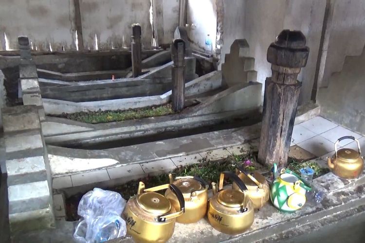 Ziarah, ziarah kubur, Bukan Sekadar Tradisi, Ini 12 Adab Ziarah Kubur untuk Pengingat Akhirat