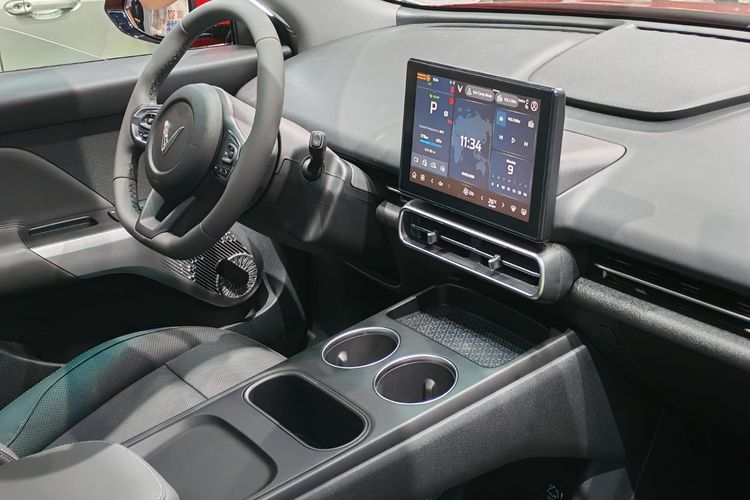 Mobil listrik, VinFast, VinFast VF MPV 7 Tidak Punya Cluster Meter, Ini Alasannya