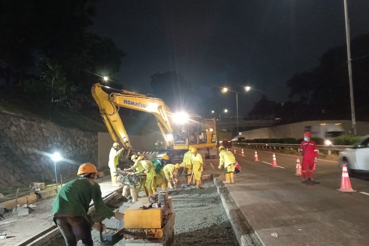 jalan tol, Lalu Lintas, pekerjaan, Jasa Marga, rekonstruksi, JORR, kepadatan, Awas Padat, Ada Pekerjaan Rekonstruksi Jalan di Tol JORR