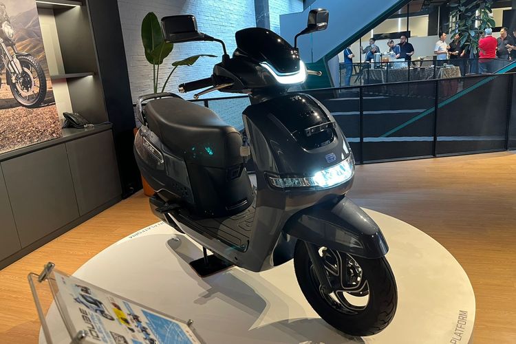 AISI, data AISI, penjualan motor listrik, Penjualan Motor Listrik AISI 2025 Tembus 17.000 Unit