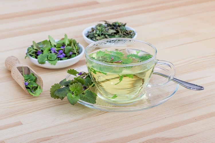 mengantuk, Makanan penyebab mengantuk, minuman penyebab mengantuk, Bukan Bikin Segar, Makanan dan Minuman Ini Malah Bikin Ngantuk, 1. Buah ceri, 2. Pisang, 3. Minuman berenergi, 4. Teh herbal, 5. Minuman beralkohol