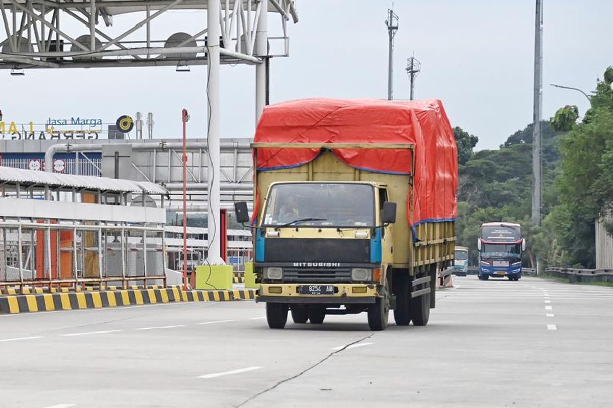 Evaluasi, Nataru, angkutan barang, Evaluasi: Pembatasan Truk di Jalan Tol Berlaku Tanpa Jeda Saat Nataru