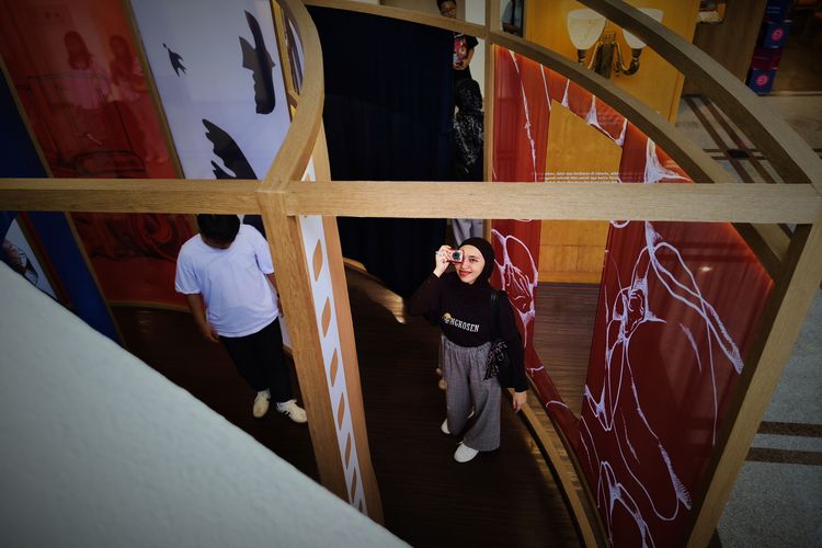 Chronospira, instalasi seni film Sore, Cara Berkunjung ke Pameran Chronospira, Instalasi Seni Film Sore, Cara Berkunjung ke Pameran Chronospira, Instalasi Seni Film Sore