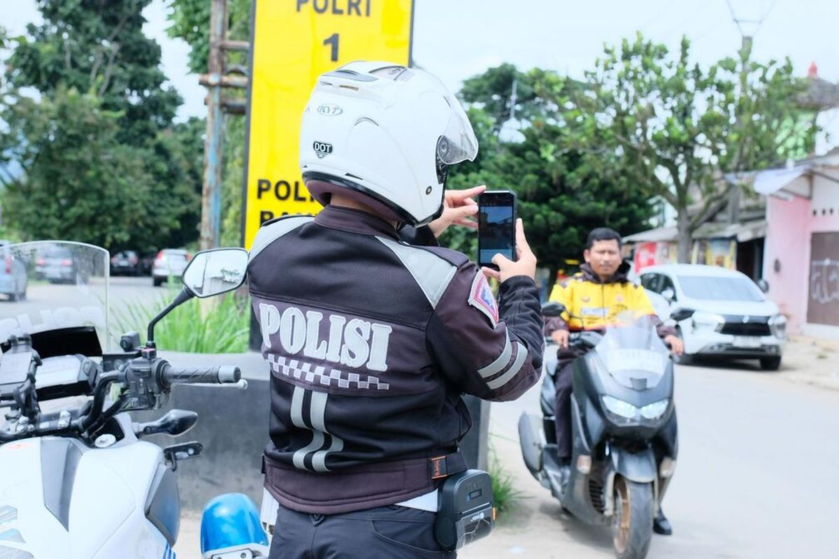 Polda Metro Jaya, Irjen Agus Suryonugroho, Jurus Baru ETLE Handheld: Polisi Sasar Pelanggaran Ini!