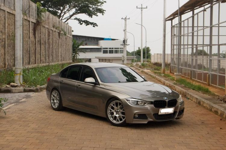 kelebihan BMW, Pengalaman Pemilik BMW 320i F30: Apakah Nyaman & Irit?