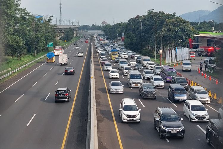 kecelakaan, kecelakaan lalu lintas, arus mudik, meninggal dunia, arus mudik 2025, Polisi Sebut Angka Kecelakaan Turun 31 Persen Saat Arus Mudik 2025