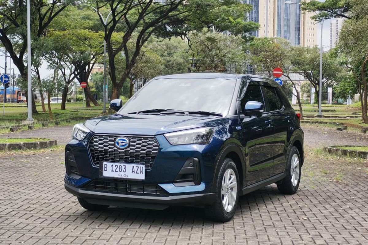 Rocky, interior, Daihatsu Rocky e-Smart Hybrid, Interior Daihatsu Rocky e-Smart Hybrid, Tetap Simpel dan Fungsional