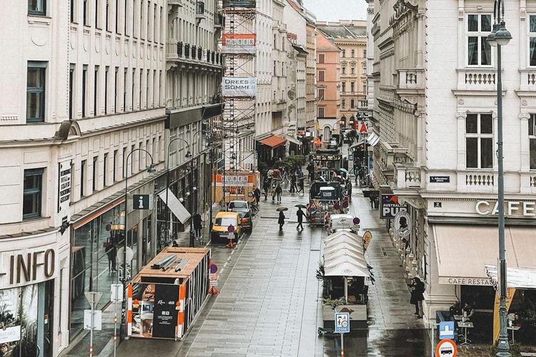 jalan kaki, tokyo, dunia, Praha, Kota Ramah Pejalan Kaki, 10 Kota di Dunia yang Paling Nyaman untuk Pejalan Kaki, Adakah Jakarta?