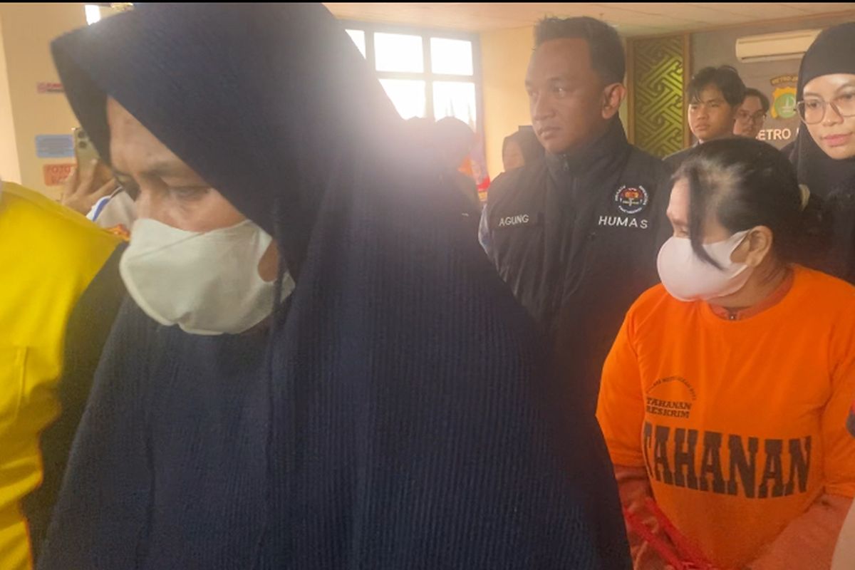 Bekasi, kontrakan, Kontrakan, penipuan jual beli rumah, penipuan kontrakan, penipuan kontrakan di bekasi, kontrakan fiktif di Bekasi, kontrakan fiktif, kontrakan fiktif Bekasi, penipuan kontrakan fiktif, modus penipuan rumah kontrakan, Sosok Karsih, Otak Penipuan  77 Orang Lewat Kontrakan Fiktif di Bekasi, Kerugian Rp 7,5 Miliar, Modus Penipuan Kontrakan Fiktif, Terungkap pada 2024, Satu Tersangka Sempat Buron, Penangkapan di Dua Lokasi Berbeda, Total Kerugian Capai Rp 7,5 Miliar