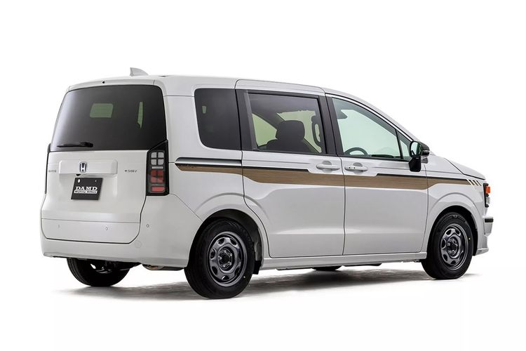 DAMD, Honda Freed, Honda Step WGN, Modifikasi JDM: Honda Freed & Step WGN Bergaya Retro Amerika