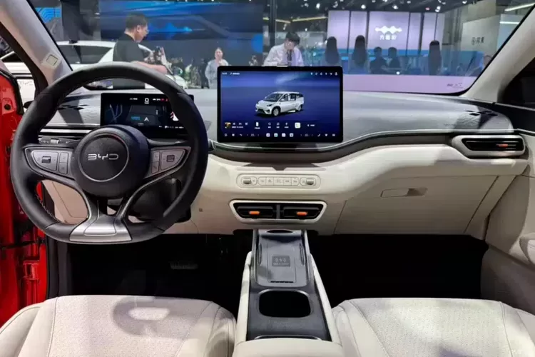 Atto 1, BYD Atto 1 2026 Meluncur: Jarak Tempuh Lebih Jauh dan Semakin Canggih