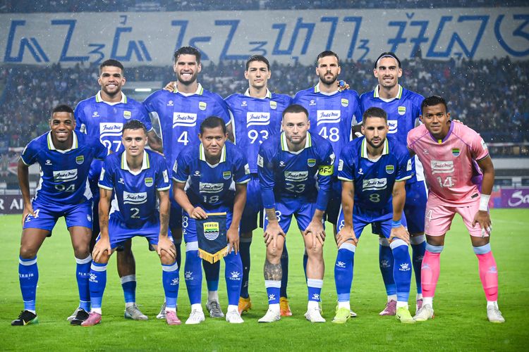 Timnas Indonesia, Persib Bandung, Jadwal Persib, Persib vs Persis, ACL 2, Thom Haye, Super League 2025-2026, jadwal super league 2025-2026, Bojan Hodak, Persib Vs Persis, Kondisi Thom Haye Usai Sakit akibat Diserang Parasit