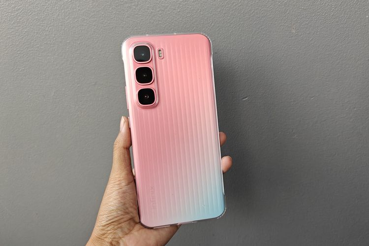 ponsel, infinix, smartphone, Infinix Hot 60 Pro Plus, Infinix Hot 60 Pro Plus spesifikasi, Hands-on Infinix Hot 60 Pro Plus: Enteng, Tipis, seperti Tak Bawa HP, Bodi enteng dan tipis, Layar mulus 144 Hz , Desain manis dan elegan, Bonus dalam kemasan, Spesifikasi Infinix Hot 60 Pro Plus , Harga Infinix Hot 60 Pro Plus