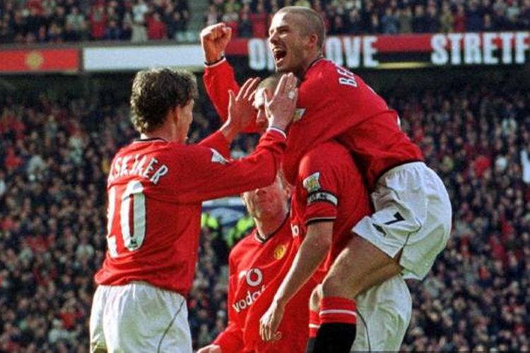 Manchester United, Arsenal, Premier League, Sir Alex Ferguson, Arsene Wenger, Man United, Old Trafford, Dwight Yorke, Derita Arsenal Dibabat Man United 1-6 di Old Trafford 25 Tahun Lalu