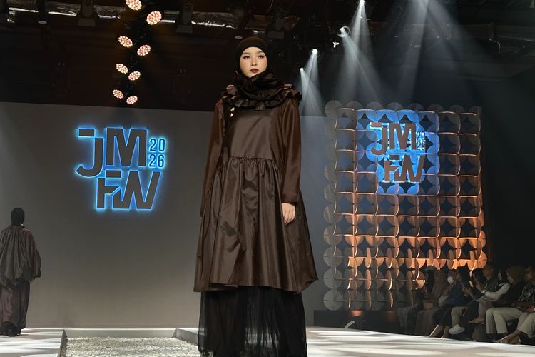 baju berbahan parasut, bahan parasut, Jaket Parasut, baju parasut, cara merawat baju berbahan parasut, merawat bahan parasut, cara merawat jaket bahan parasut, 3 Cara Merawat Baju Bahan Parasut agar Tetap Awet dan Rapi