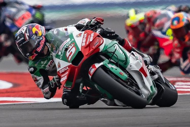 Valentino Rossi, MotoGP, Honda, MotoGP 2025, pemutihan, pajak kendaraan, Hyundai, Palisade Hybrid, Dual Clutch, Pemutihan, Pajak Kendaraan, Populer Otomotif, artikel terpopuler, motogp 2025, Dual clutch, Momen Rossi di MotoGP, Honda Mulai Bangkit di MotoGP