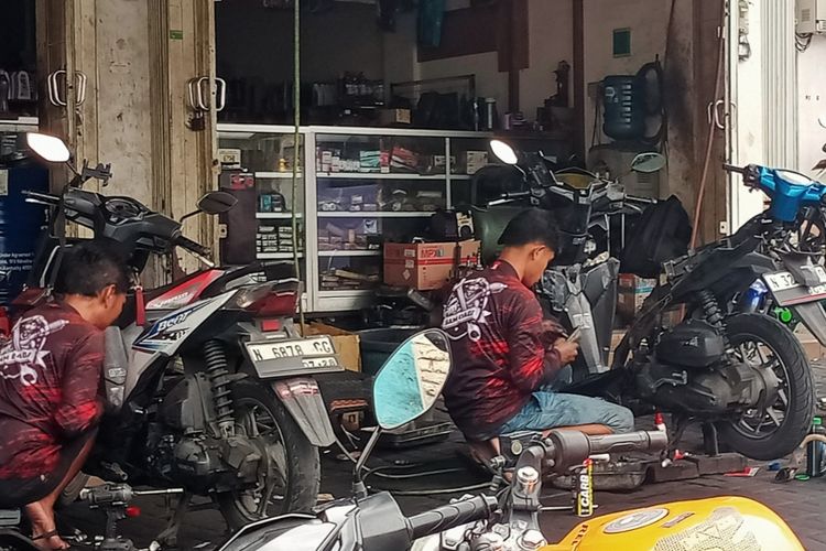 motor, motor terendam banjir, Penanganan, Motor Terendam Banjir Jangan Langsung Dinyalakan, Ini Langkah Amannya