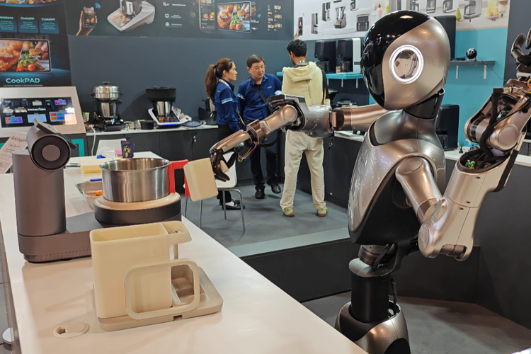 China, Ant Group, robot humanoid, Optimus Tesla, China Bikin Robot Humanoid R1 Pesaing Tesla Optimus, Bisa Beres-beres dan Masak