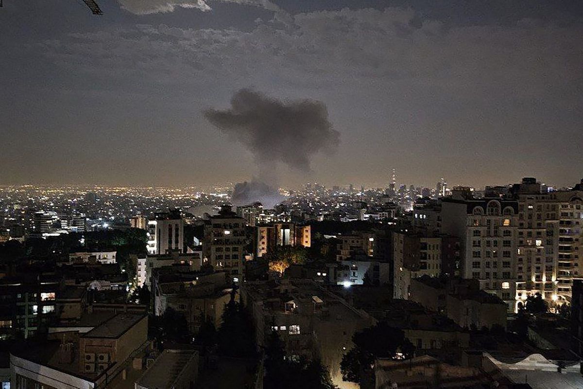 bunker, serangan udara, KBRI Teheran, Kemlu RI, WNI di Iran, serangan israel, WNI di Iran Berlindung di Bunker saat Serangan Israel: Kami Dengar Dentuman Semalaman
