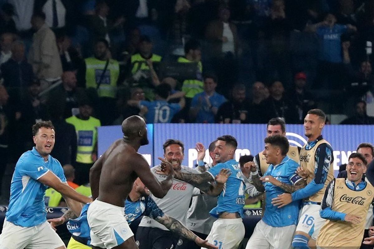Napoli, Liga Italia, Cagliari, Napoli vs Cagliari, Antonio Conte, Hasil Liga Italia, napoli, liga italia, Liga Italia 2024-2025, hasil napoli vs cagliari, skor napoli vs cagliari, Skor Napoli Vs Cagliari 2-0: Napoli Raih Scudetto Keempat