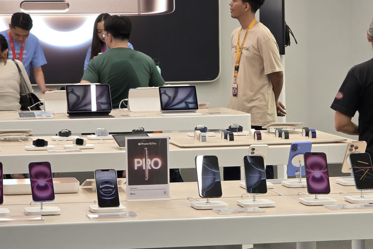 harga iPhone, harga iPhone terbaru, Daftar Harga iPhone di iBox Hari Ini 8 Januari 2026, iPhone 13 dan 14 Dijual Murah, Harga iPhone 13, 14, dan 15 series, Harga iPhone 16 Series, Harga iPhone 17 series dan iPhone Air, Cara beli iPhone di iBox secara online