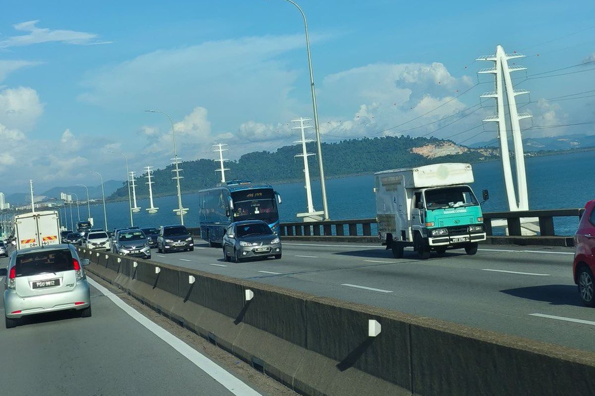 jembatan pulau penang, jembatan pulau penang malaysia, panjang jembatan pulau penang, jambatan pulau pinang 2, wisata malaysia selain kuala lumpur, Melewati Jembatan Pulau Penang Malaysia Sepanjang 13 Km yang Dibangun Sejak 1985