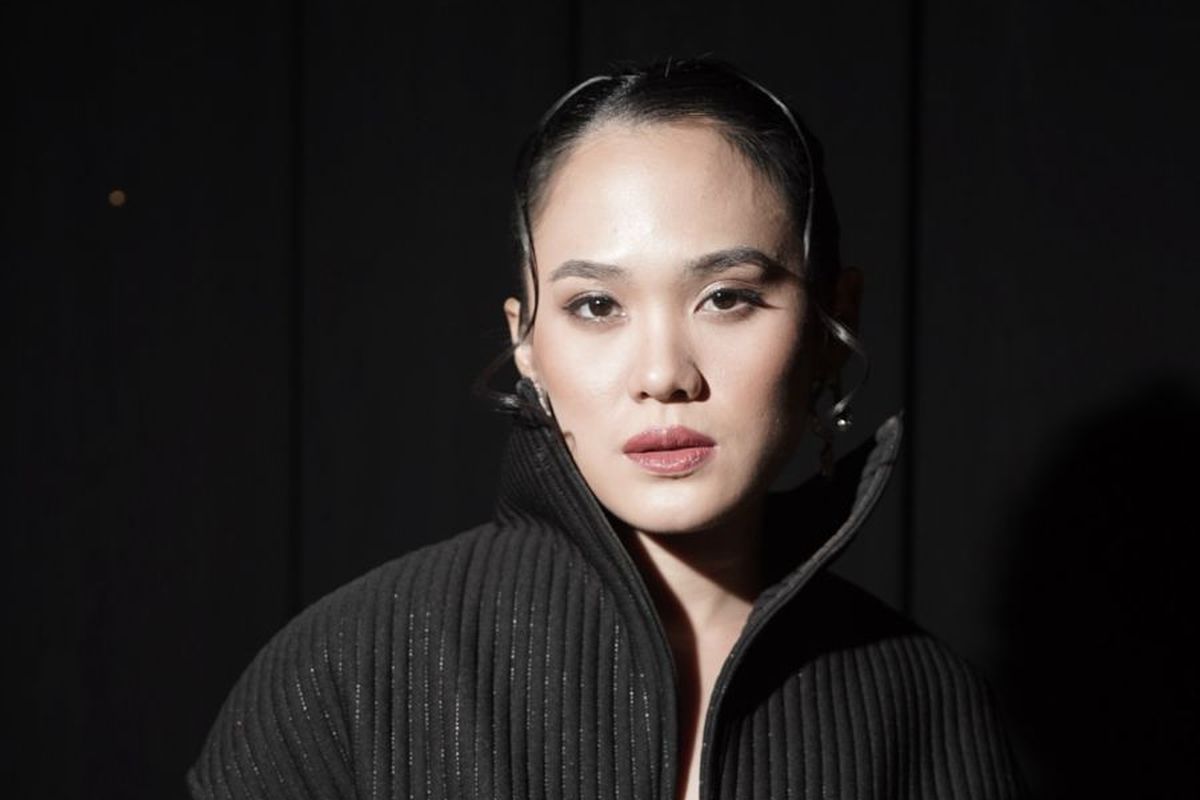 Sheryl Sheinafia, menjaga rambut sehat ala sheryl sheinafia, sheryl sheinafia lagu, johnny andrean awards, sheryl sheinafia rambut, outfit sheryl sheinafia, rambut sheryl sheinafia, Rahasia Sheryl Sheinafia Jaga Rambut Sehat, Keramas Setiap Hari hingga Hair Oil