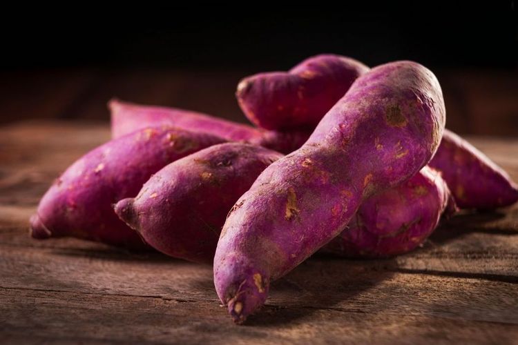 5 Pengganti Telur untuk Bikin Kue, Pengidap Alergi Telur Wajib Tahu, 2. Pisang tumbuk, 3. Minyak sayur dan air, 4. Cuka dan soda kue, 5. Ubi jalar tumbuk
