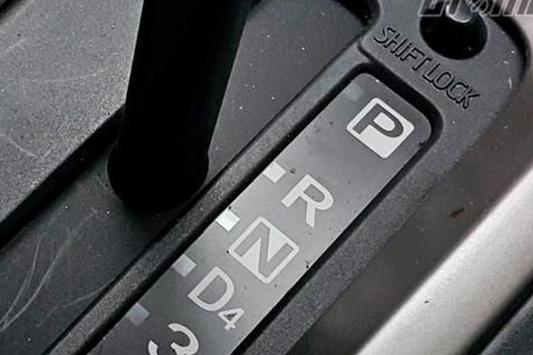 mobil matik, mobil matik kurang responsif, masalah transmisi mobil matik, transmisi mobil matic, Penyebab Mobil Matik Terasa Kurang Responsif