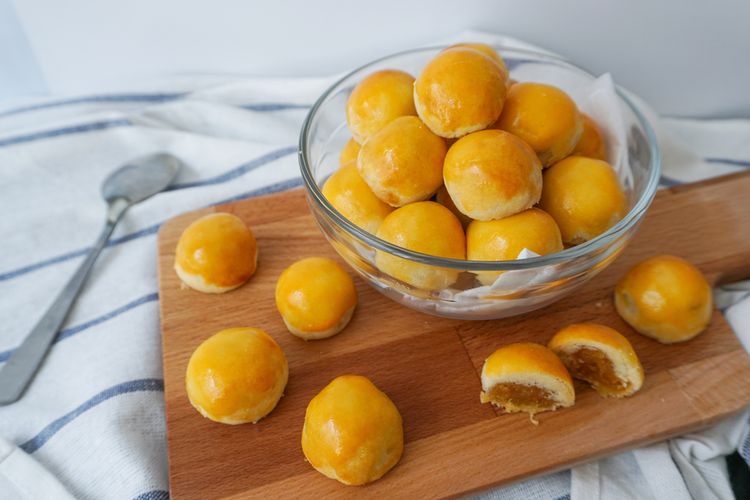 nastar, kue Lebaran, berat badan, Menkes Ingatkan Bahaya Kue Lebaran, Nastar Bisa Setara Seporsi Nasi, Nastar kecil tapi kalorinya besar, Tidak bikin kenyang tapi mudah berlebihan, Tips aman makan kue Lebaran, Jaga pola makan setelah puasa