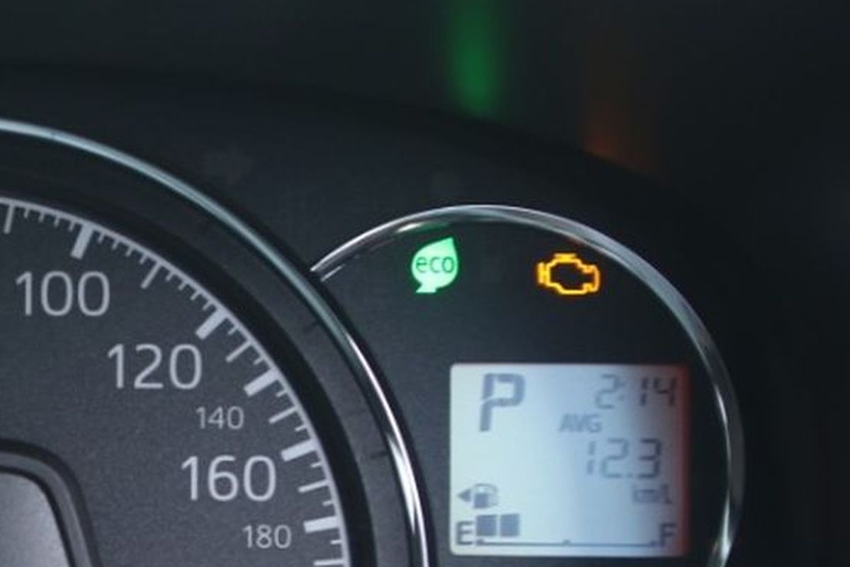 indikator eco, mobil, berkendara, speedometer, Bukan Pajangan, Ini Fungsi Indikator Eco pada Mobil