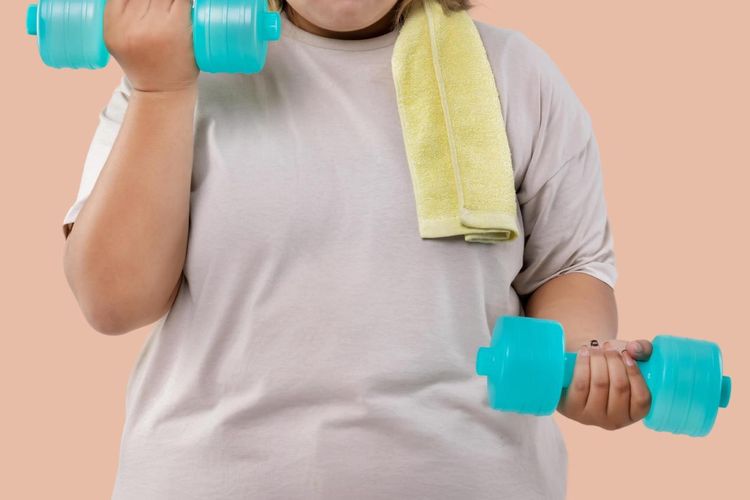 diabetes tipe 2, berat badan, diet, Ibu Tiga Anak Ini Turun Berat Badan 27 Kg dalam 4 Bulan, Vonis Diabetes Jadi Titik Balik, Berat badan naik, pola makan tak terkontrol, Gejala kesehatan mulai terasa, Diagnosis diabetes jadi titik balik, Menghentikan keju dan mengubah pola makan, Dari diet ketat ke gaya hidup seimbang, Fokus pada kesehatan, bukan sekadar berat badan