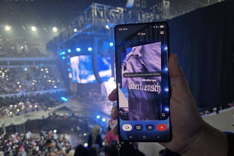 konser, G-Dragon, G-DRAGON, asisten AI, Gemini, Samsung, Galaxy Z Flip 7, Z Flip 7, Gemini Live, gemini, ubermensch, ubermensch jakarta, Kecanggihan AI Gemini Samsung Galaxy Z Flip 7 Terbukti di Konser G-Dragon Übermensch Jakarta