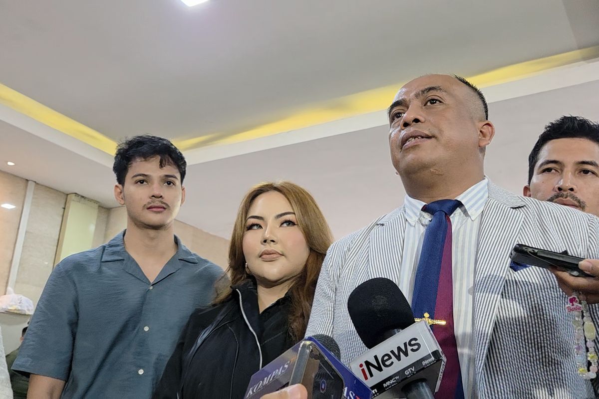 ridwan kamil lisa mariana, Lisa Mariana, hasil dna ridwan kamil, mediasi Bareskrim RK Lisa, kasus pencemaran nama baik RK, kronologi kasus Ridwan Kamil Lisa, tes DNA Lisa Mariana anak CA, mediasi kasus selebgram Lisa, laporan Ridwan Kamil ke Bareskrim, lisa mariana vs ridwan kamil, Drama Hukum Ridwan Kamil Vs Lisa Mariana: Bareskrim Siapkan Mediasi Usai Hasil DNA Dibuka, Bareskrim undang Ridwan Kamil dan Lisa Mariana, Hasil DNA jadi sorotan publik, Awal perseteruan postingan Instagram viral, Kronologi kasus, Mediasi jadi penentu langkah hukum