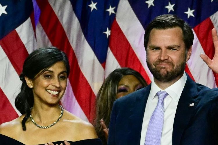 Wakil Presiden Amerika, Vance, JD Vance, Usha Vance, kisah cinta, JD Vance dan Usha Vance Menanti Anak Keempat, Keluarga Tetap Jadi Prioritas, Menjadi orangtua di tengah tuntutan jabatan negara, Dari pasangan kampus hingga membangun keluarga, Menyesuaikan diri demi kehidupan keluarga, Tetap bersama di tengah sorotan dan tekanan publik, Menanti anak keempat, babak baru dalam keluarga, Keluarga sebagai fondasi utama kehidupan