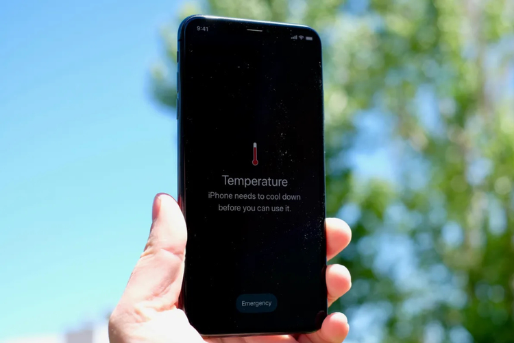 ponsel, tanda ponsel rusak, pengguna ponsel, Ini 9 Ciri HP Sudah Tak Layak Pakai, Waspadai Sebelum Terlambat, 6. Performa perangkat dibatasi, 7. Tidak dapat update OS lagi, 8. Layar berubah warna, 9. Sinyal dan WiFi sering bermasalah